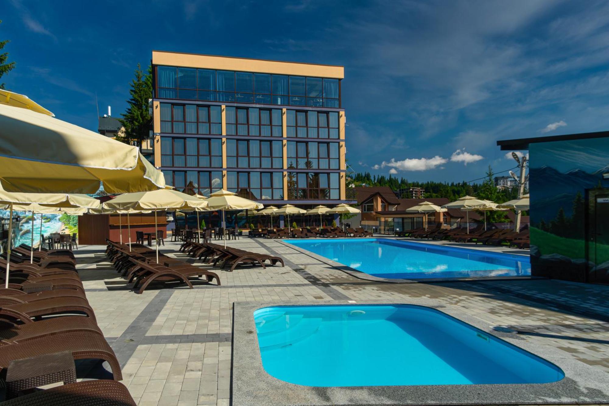 Summit Yablunytsya Exterior foto